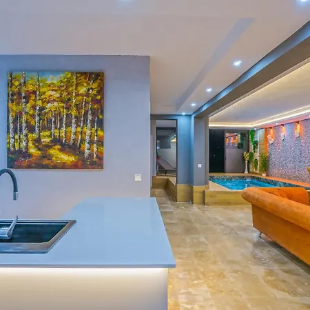 Kalkan Merkez'de Deniz Manzarali Lueks * كاس