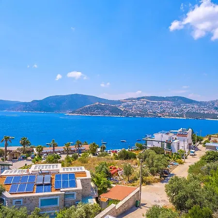 Kalkan Merkez'de Deniz Manzarali Lueks فندق
