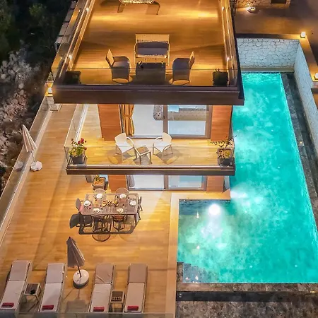 Kalkan Merkez'de Deniz Manzarali Lueks فندق *