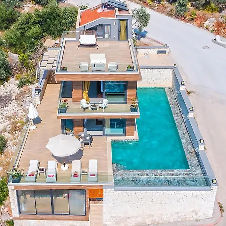 Kalkan Merkez'de Deniz Manzarali Lueks *