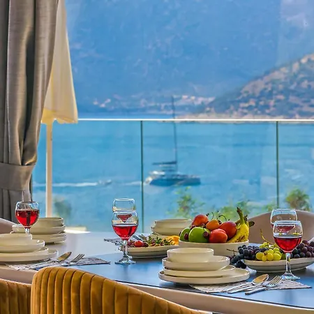فندق Kalkan Merkez'de Deniz Manzarali Lueks كاس